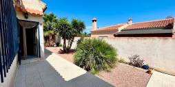 Segunda Mano - Villa independiente - Torrevieja - Urbanización San Luis