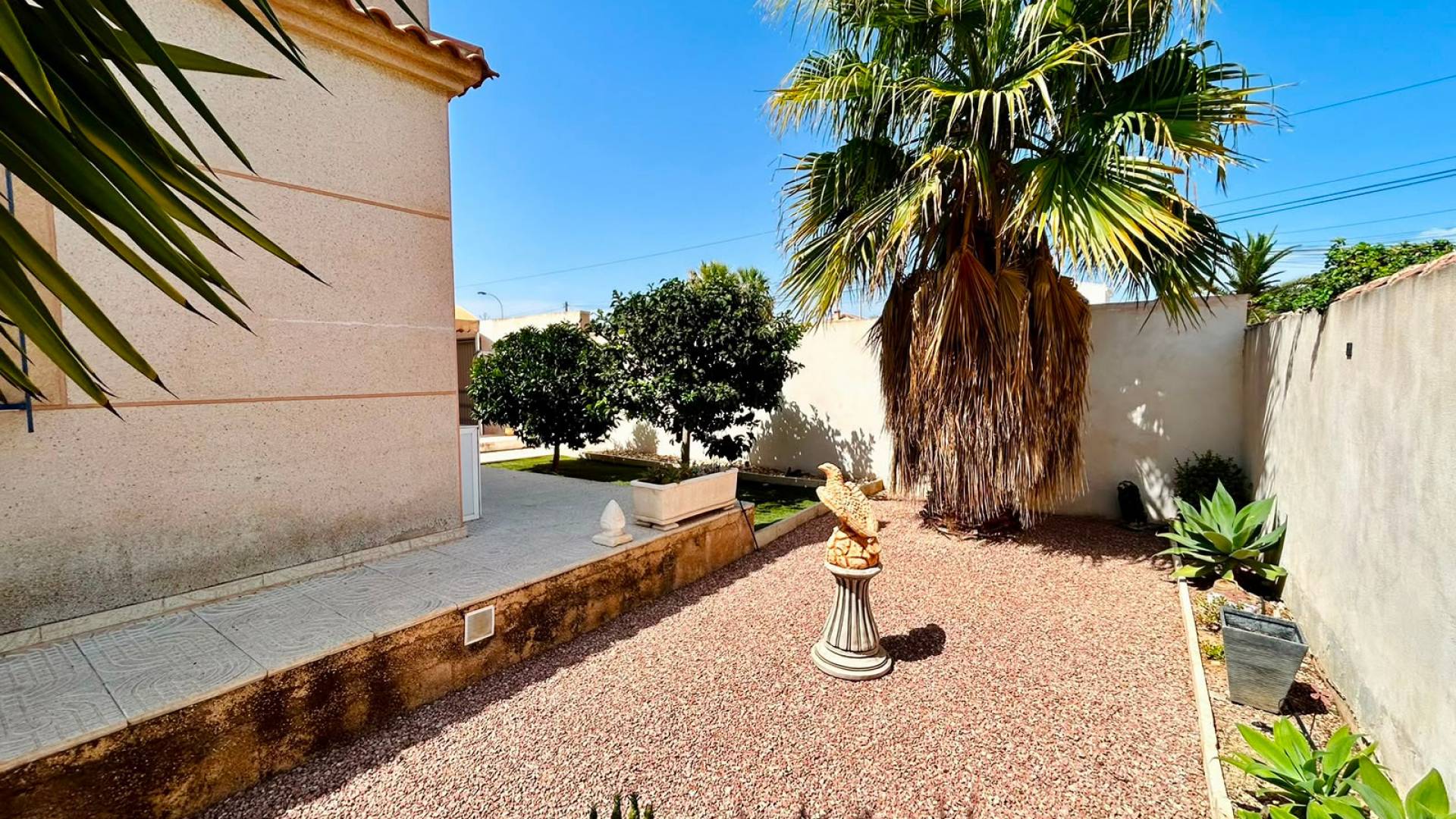 Segunda Mano - Villa independiente - Torrevieja - Urbanización San Luis