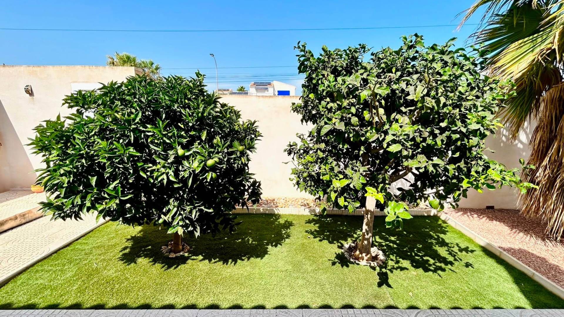 Segunda Mano - Villa independiente - Torrevieja - Urbanización San Luis