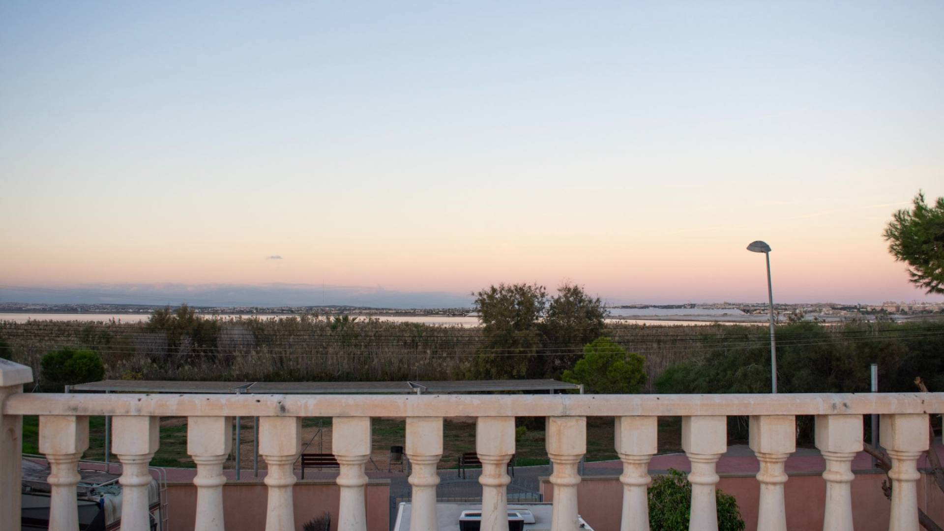 Segunda Mano - Villa independiente - Torrevieja