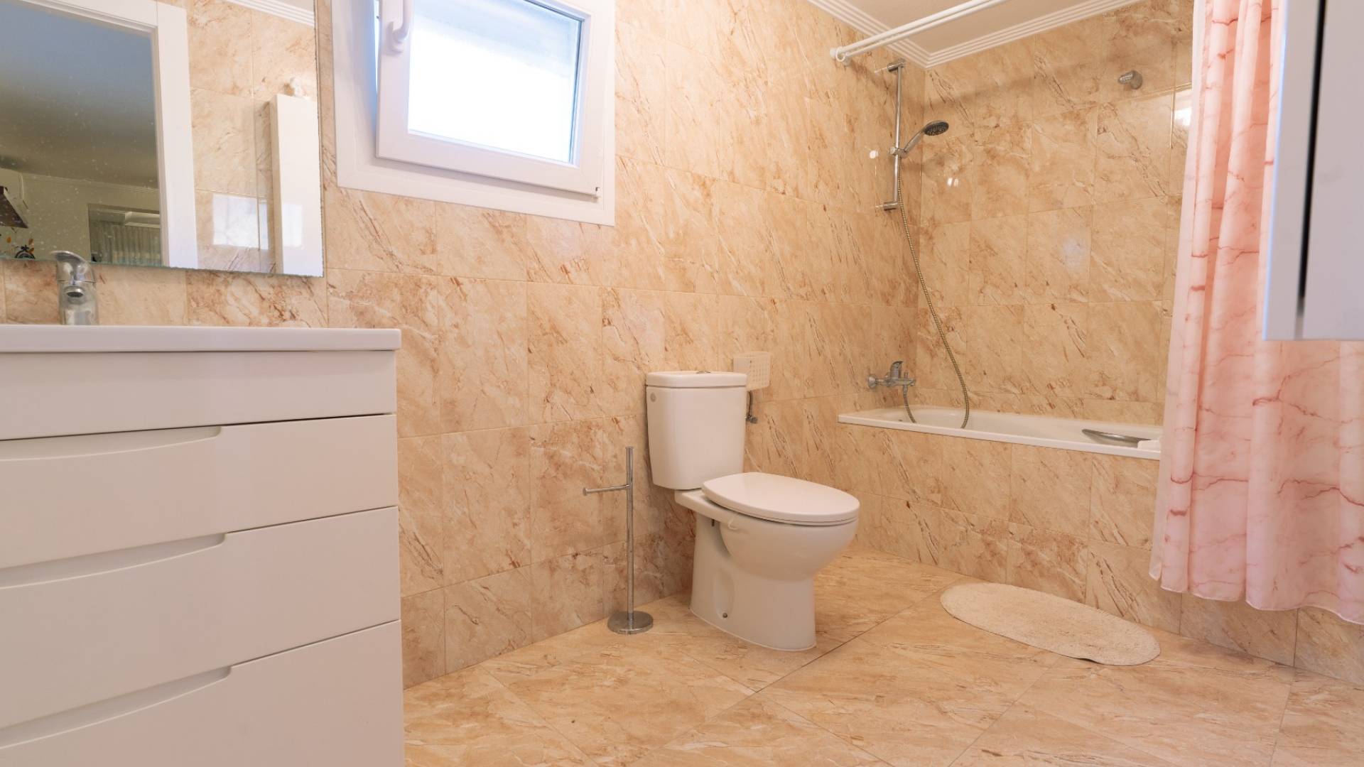 Segunda Mano - Villa / Semi separado - Torrevieja - Los balcones