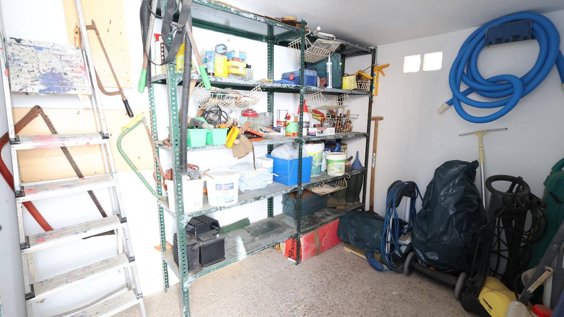 Segunda Mano - Villa / Semi separado - Torrevieja - Punta prima