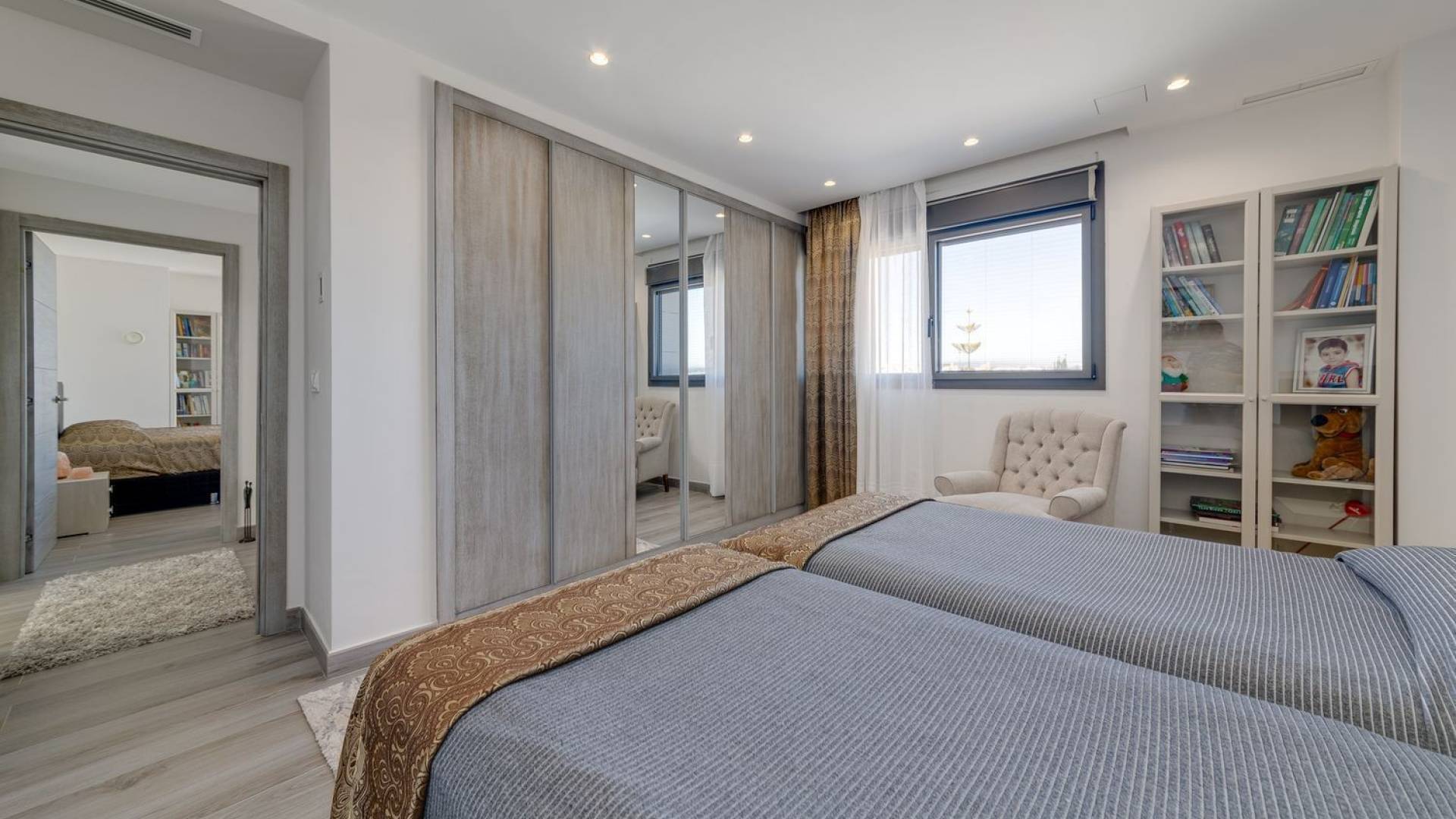 Segunda Mano - Villa - Torrevieja