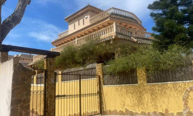 Semi detached house - Second hand - Guardamar del Segura - Urbanizaciones