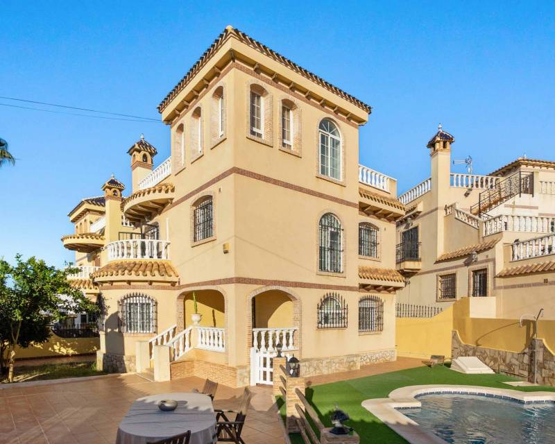 Semi-detached villa · Second hand · Orihuela Costa · Las Mimosas