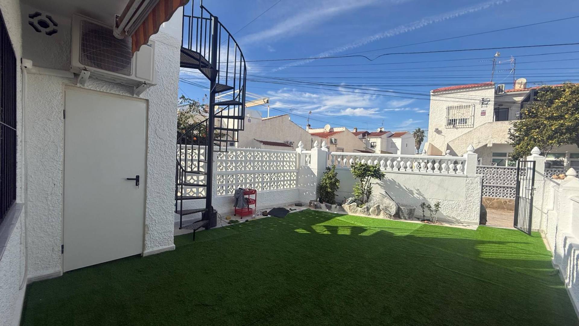 Tweedehands - Adosado - Torrevieja - La siesta