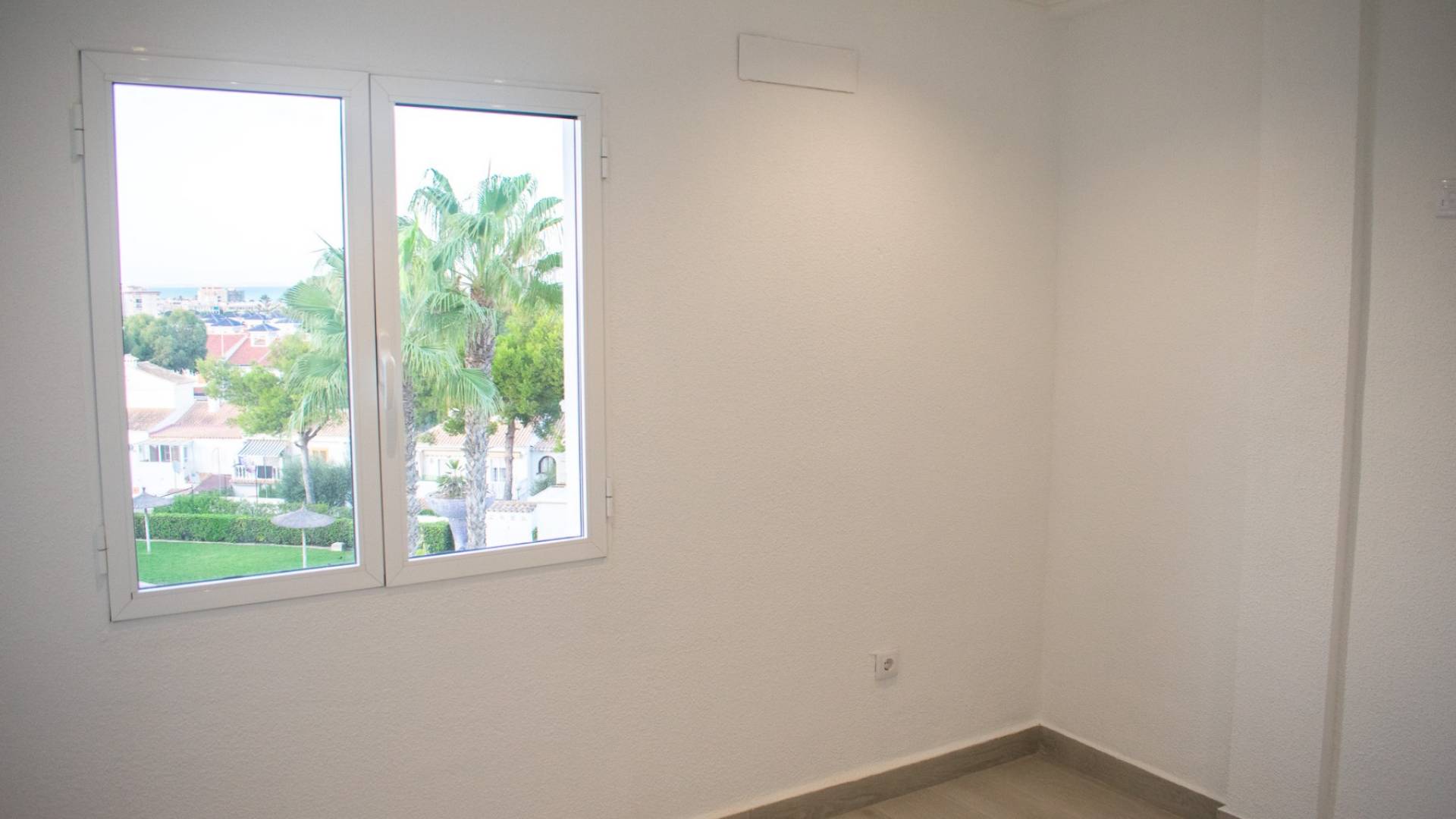 Tweedehands - Adosado - Torrevieja - Torreblanca