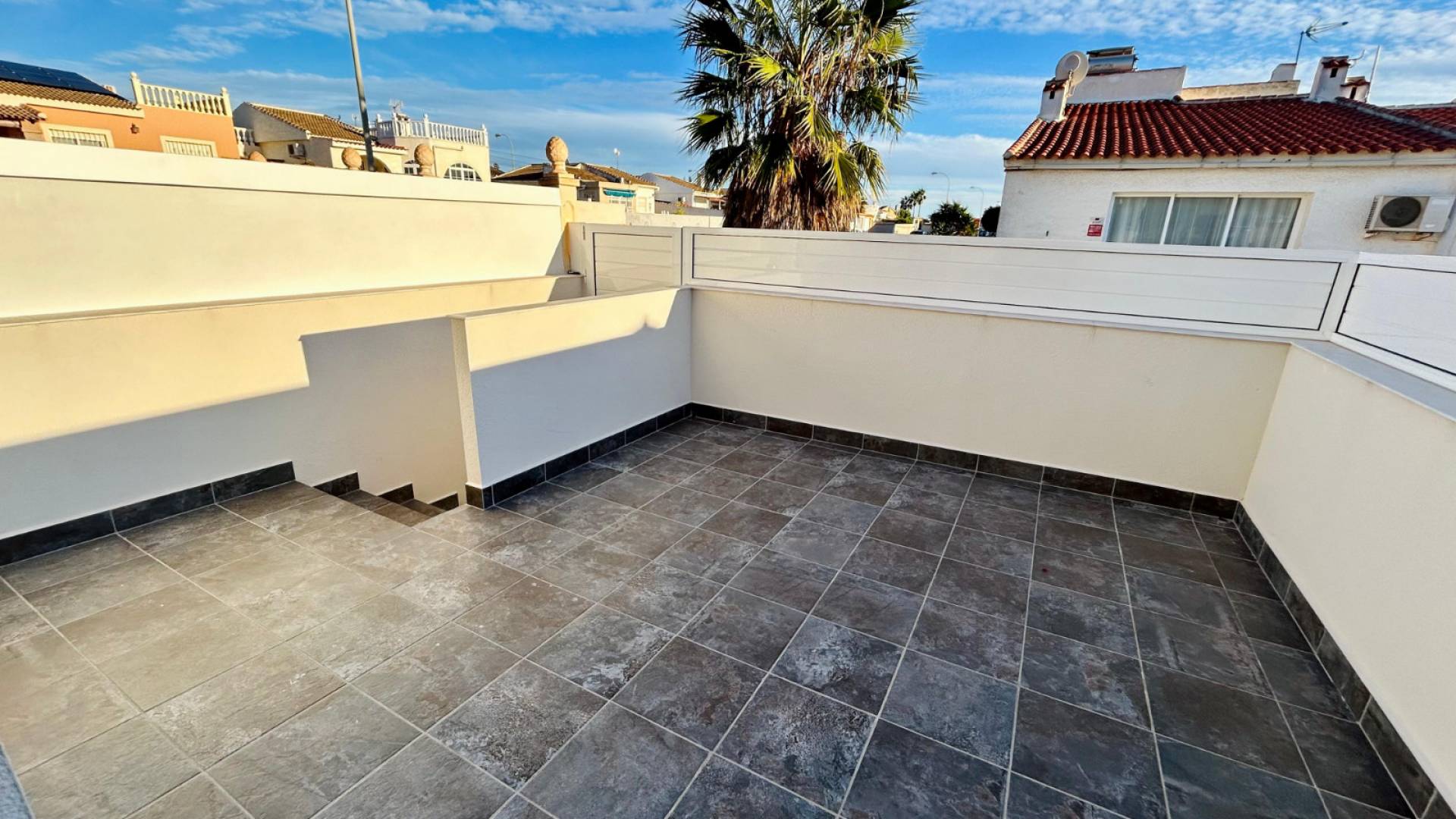 Tweedehands - Adosado - Torrevieja - Urbanización San Luis