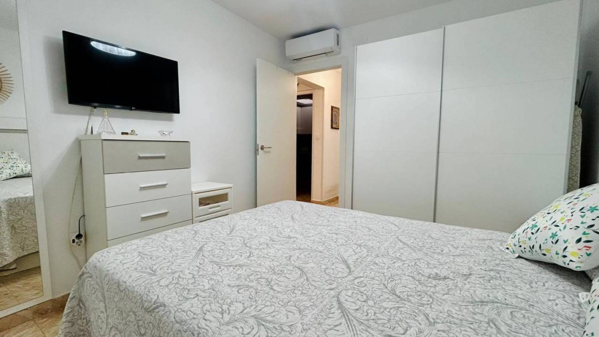 Tweedehands - Adosado - Torrevieja - 