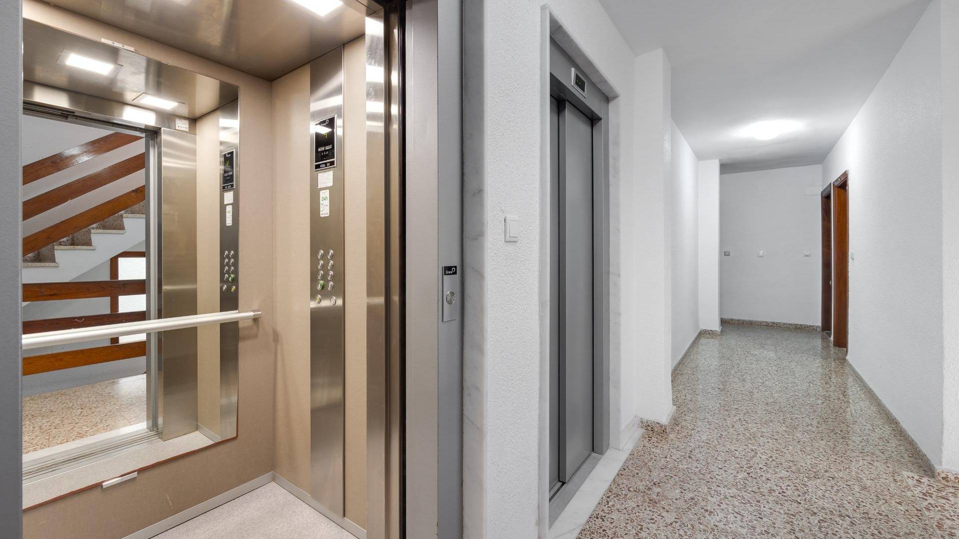 Tweedehands - Appartement - Plat - Torrevieja - Playa de los Naufragos