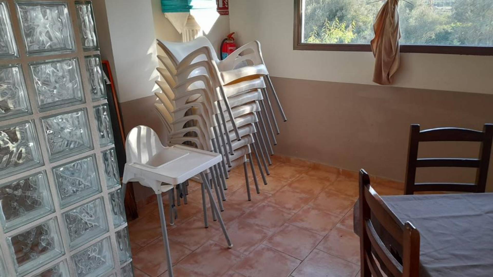 Tweedehands - Commercieel van Locaux - Alicante - Bañeres