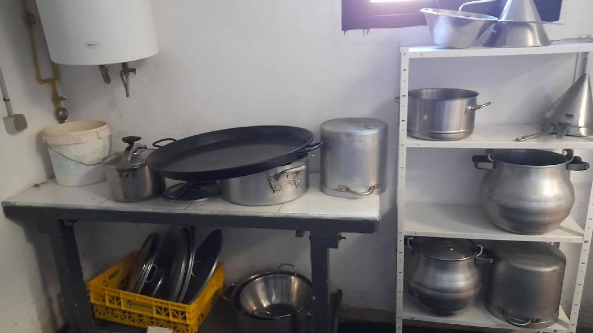 Tweedehands - Commercieel van Locaux - Alicante - Bañeres