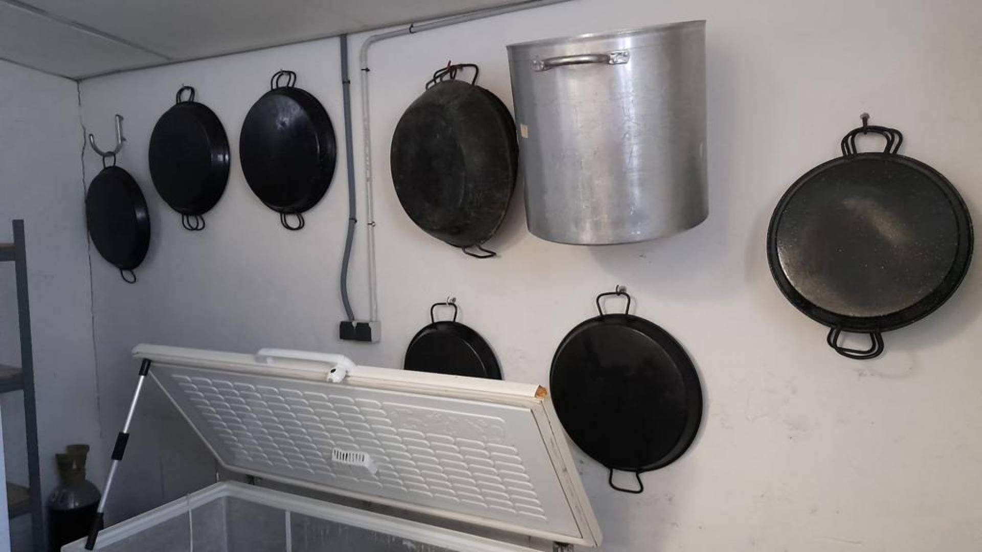 Tweedehands - Commercieel van Locaux - Alicante - Bañeres