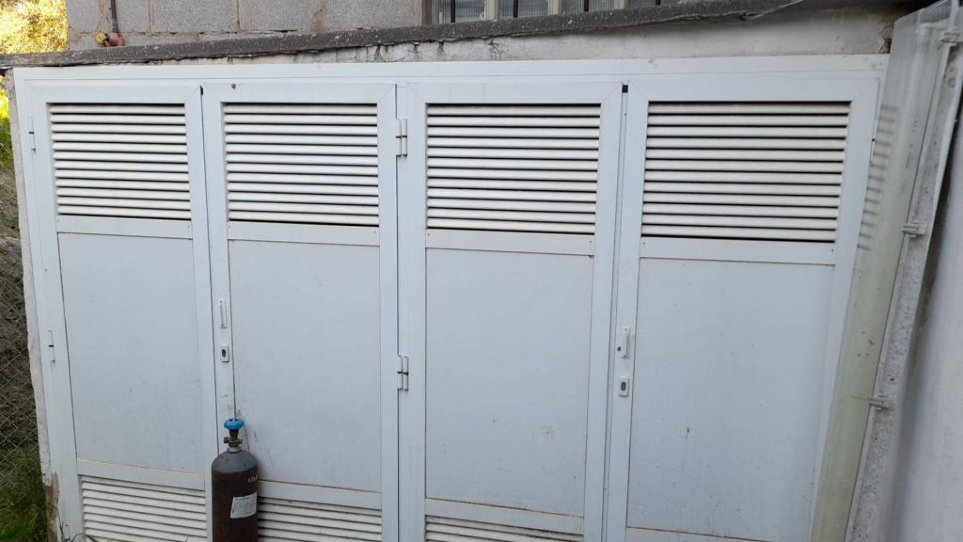 Tweedehands - Commercieel van Locaux - Alicante - Bañeres