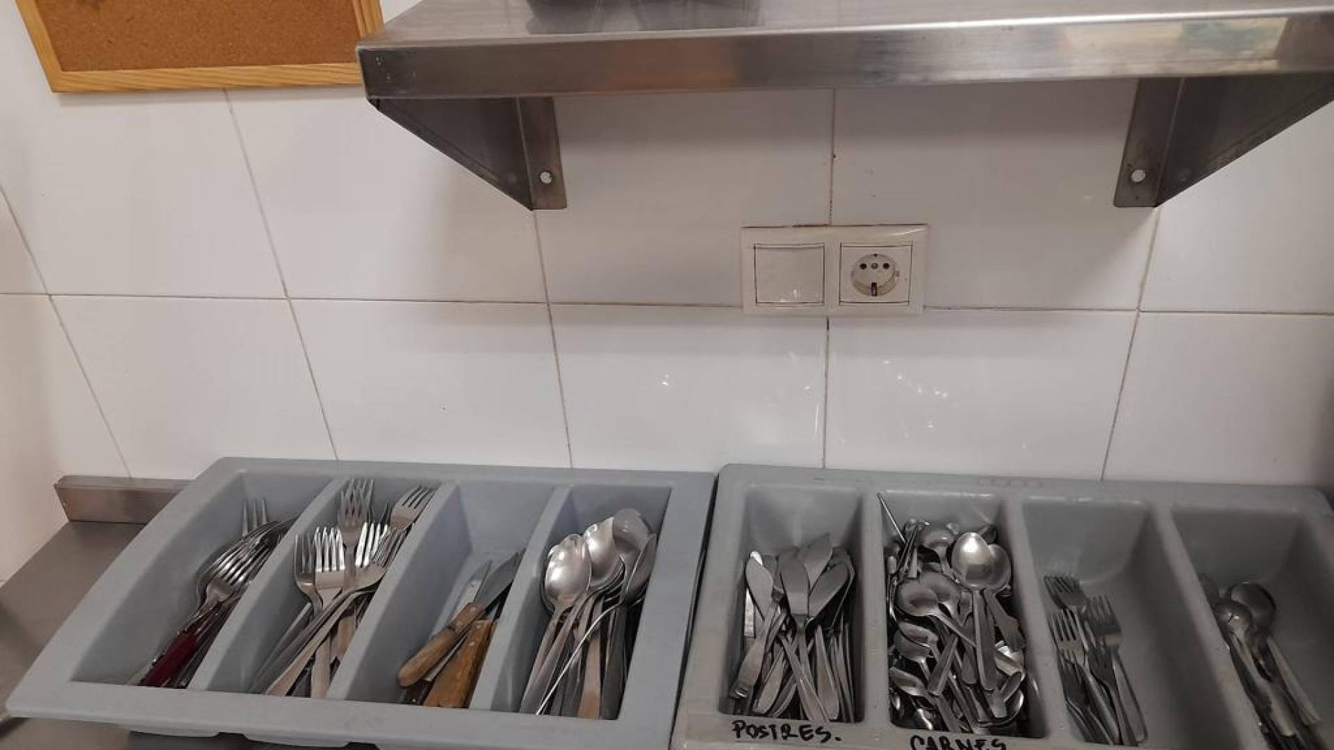 Tweedehands - Commercieel van Locaux - Alicante - Bañeres