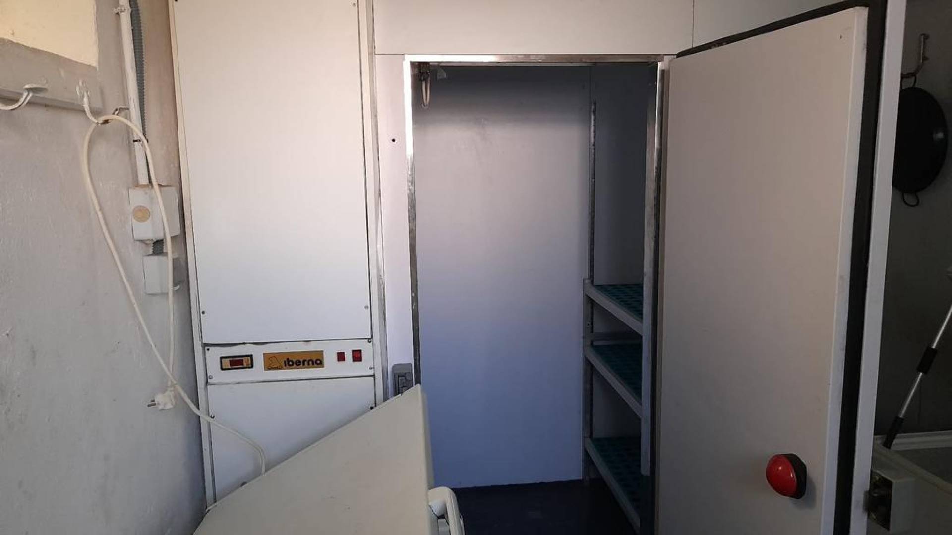 Tweedehands - Commercieel van Locaux - Alicante - Bañeres