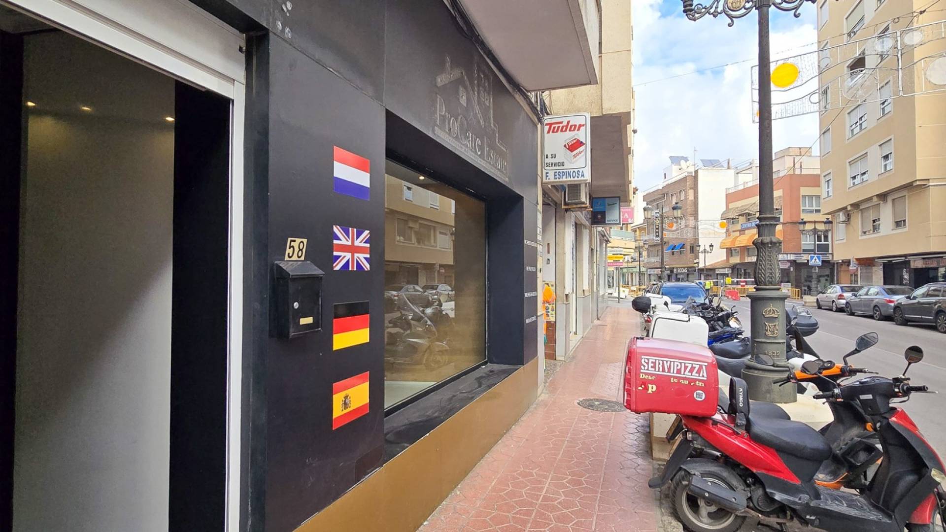 Tweedehands - Commercieel van Locaux - Guardamar del Segura - Centro