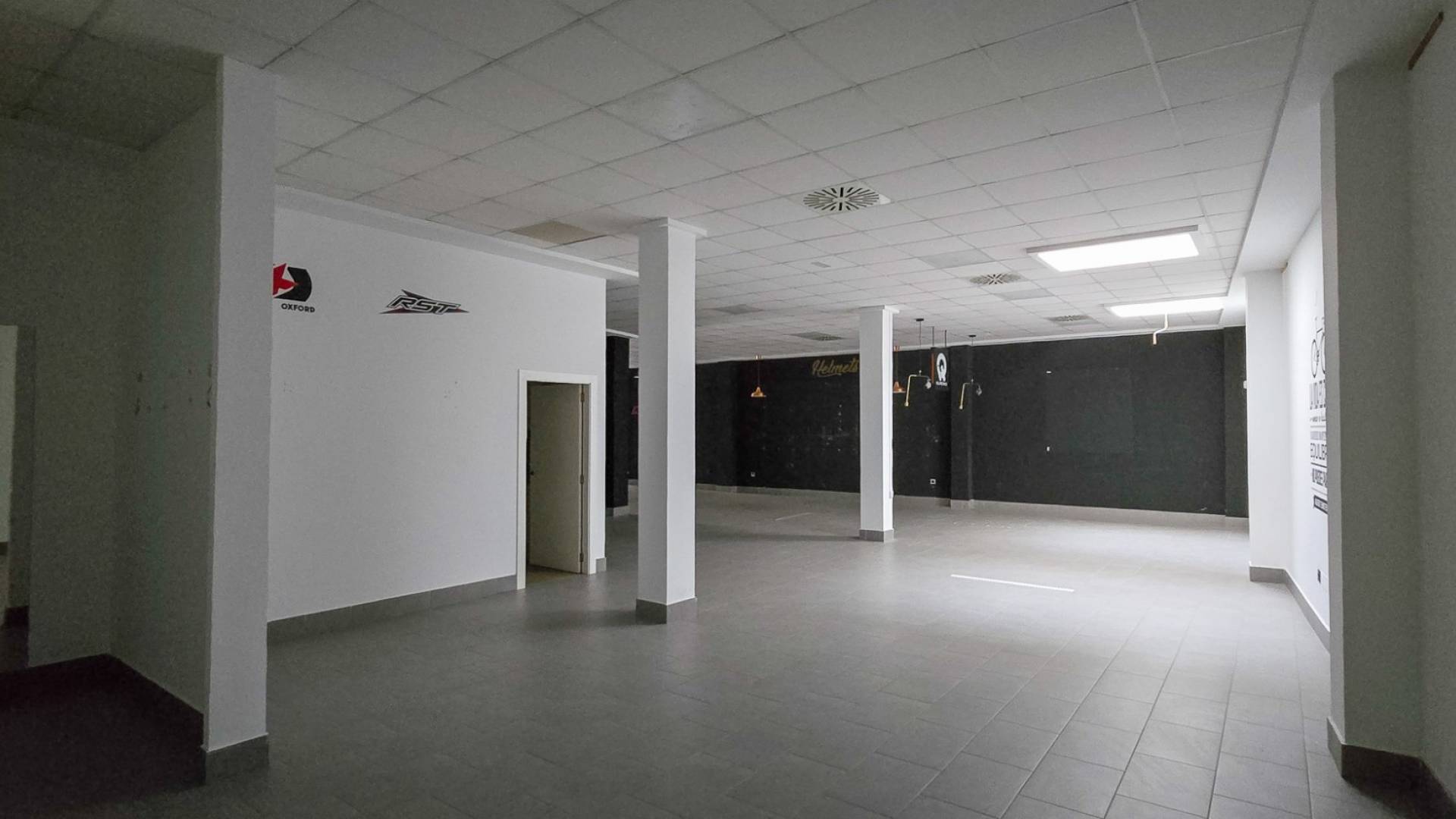 Tweedehands - Commercieel van Locaux - Guardamar del Segura - Centro