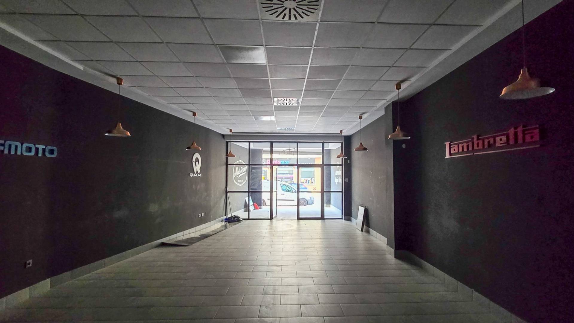 Tweedehands - Commercieel van Locaux - Guardamar del Segura - Centro