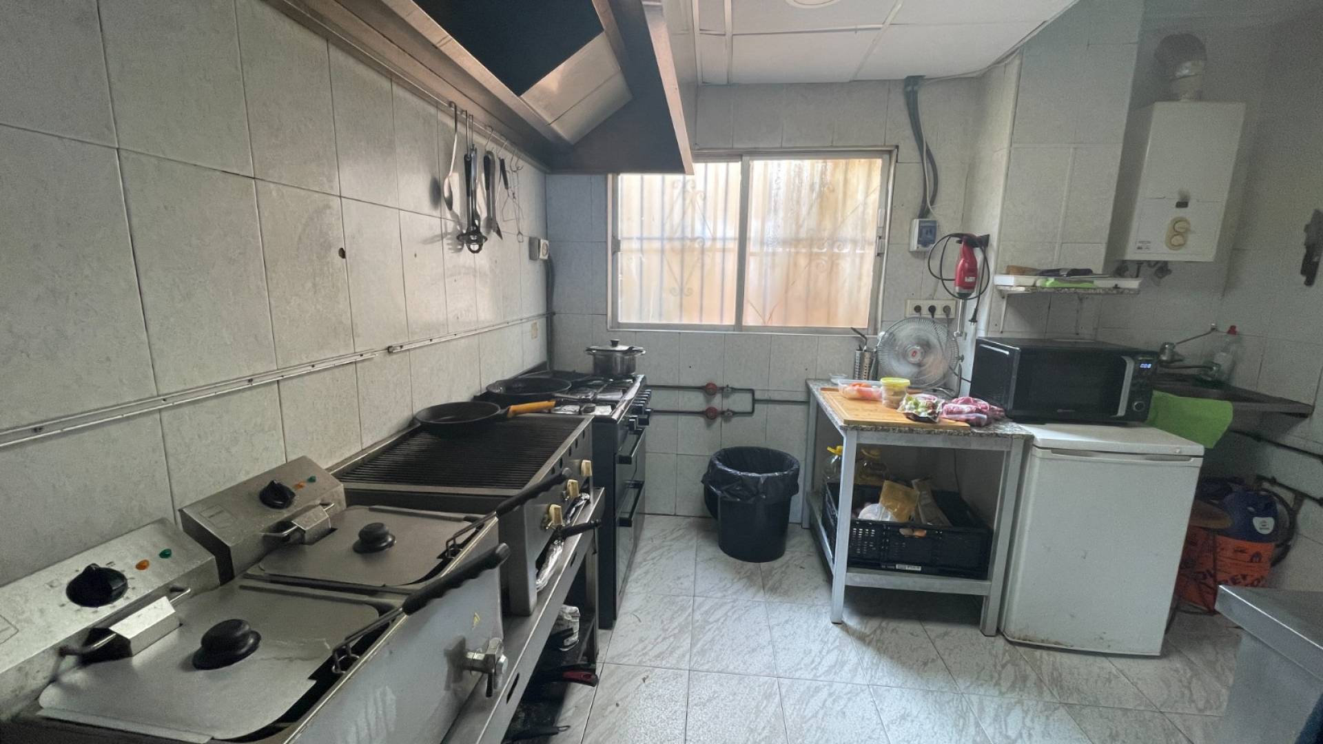Tweedehands - Commercieel van Locaux - Torrevieia - Comunidad Valenciana