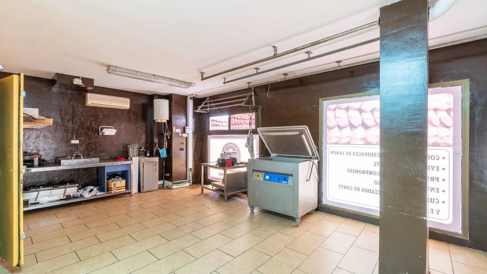 Tweedehands - Commercieel van Locaux - Torrevieja - Paseo maritimo