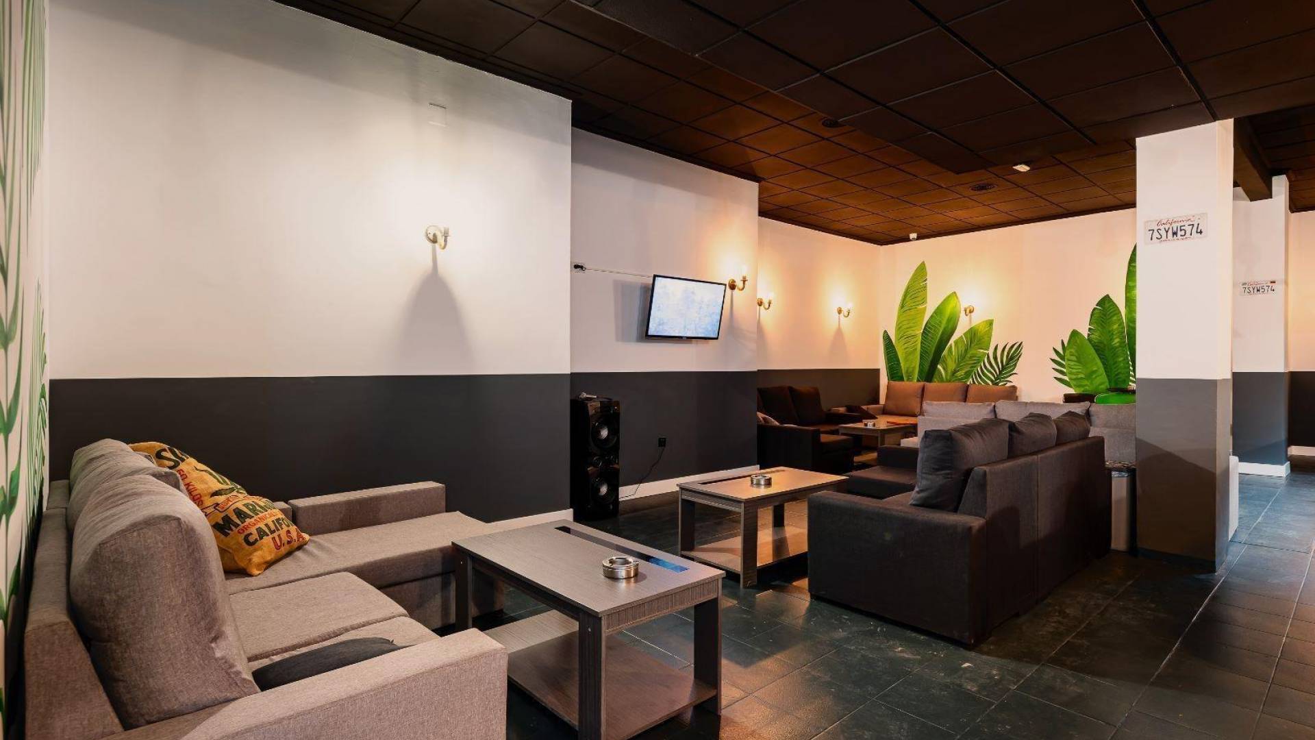 Tweedehands - Commercieel van Locaux - Torrevieja - Playa de los Locos