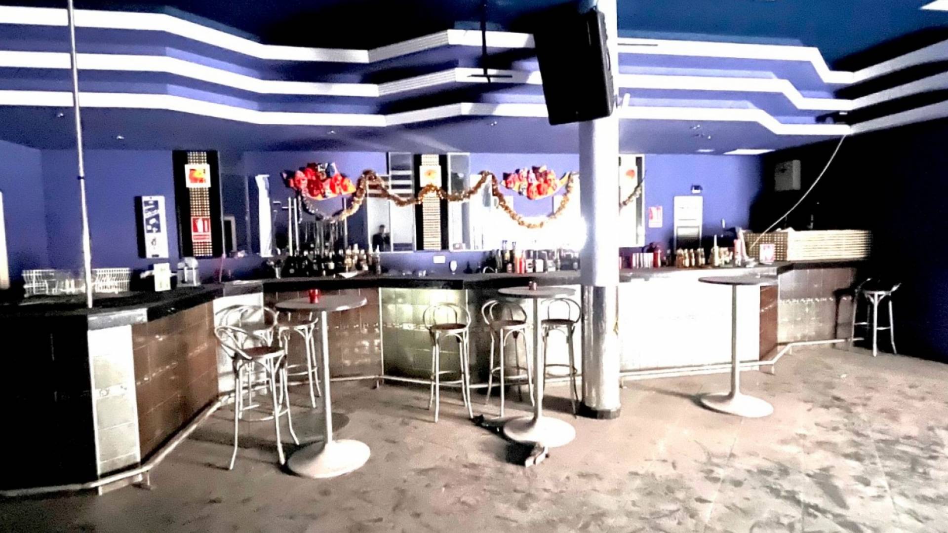 Tweedehands - Commercieel van Locaux - Torrevieja - Playa del Cura