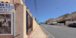 Tweedehands - Commercieel van Locaux - Torrevieja - Torreblanca