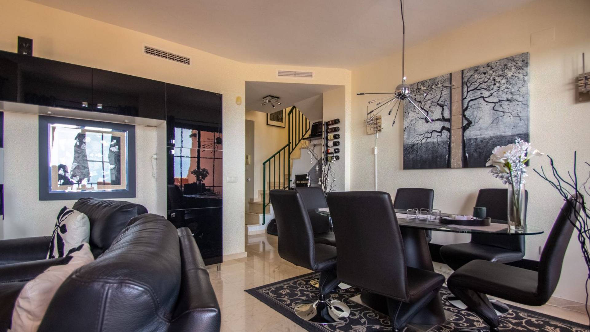 Tweedehands - - - Finestrat