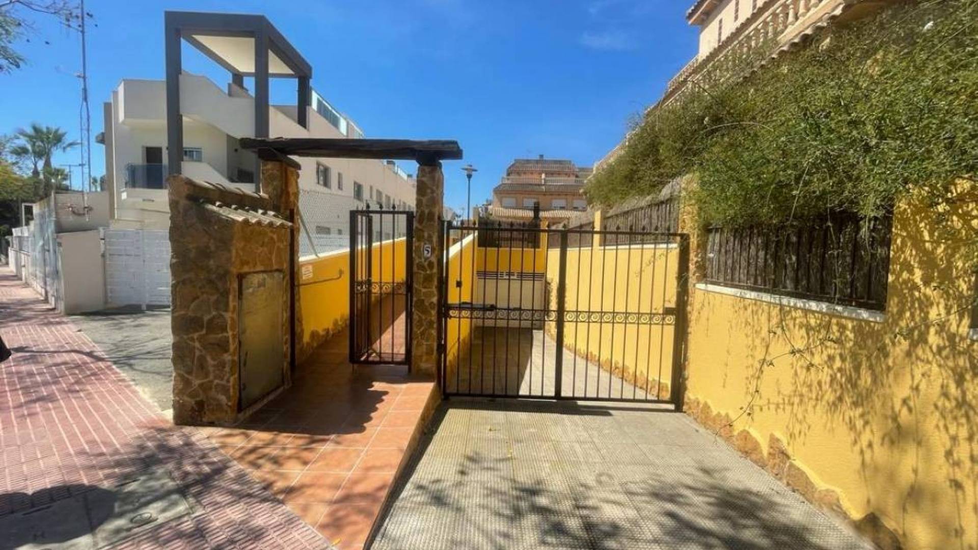 Tweedehands - Halfvrijstaand - Guardamar del Segura - Urbanizaciones