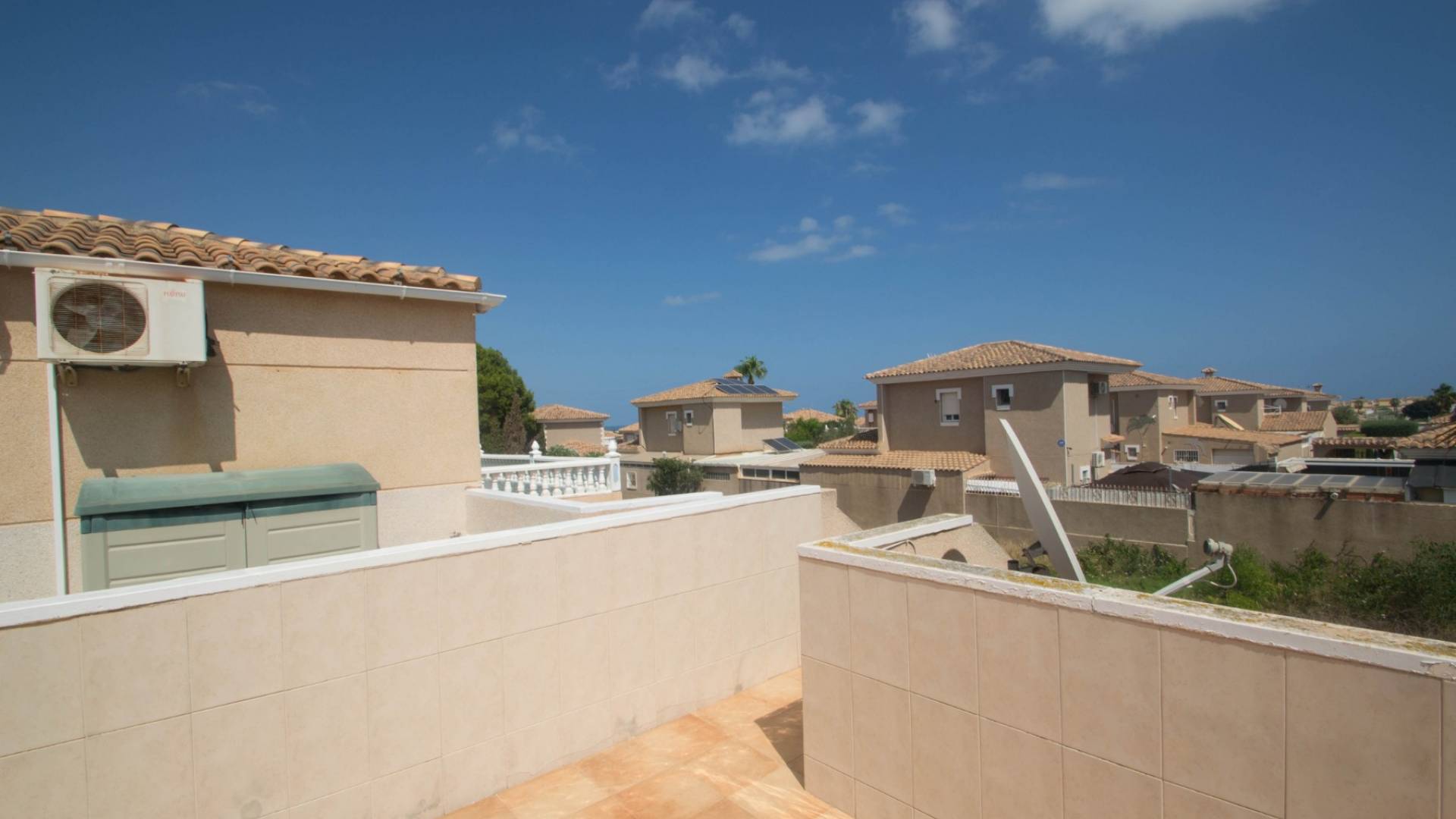 Tweedehands - Halfvrijstaand - Torrevieja - Los altos