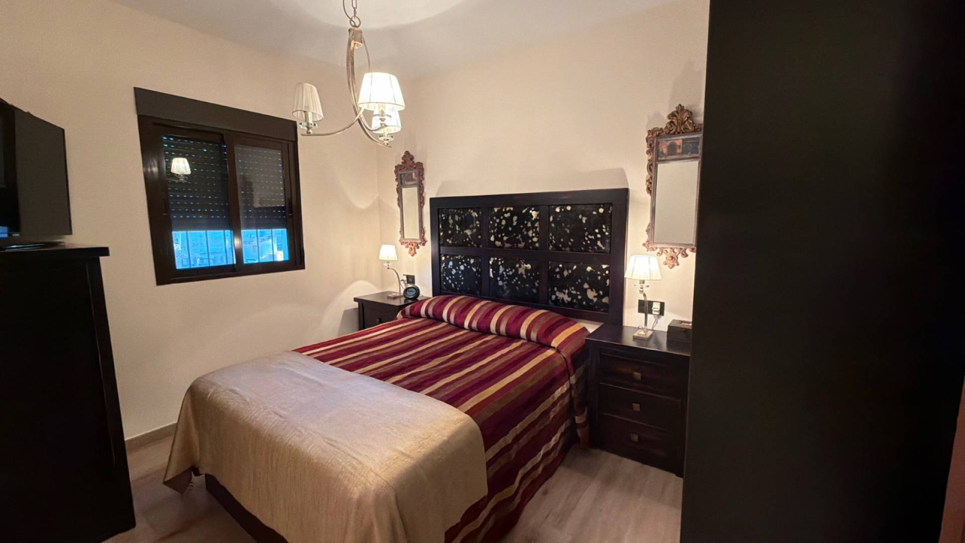 Tweedehands - Halfvrijstaande villa - Dolores