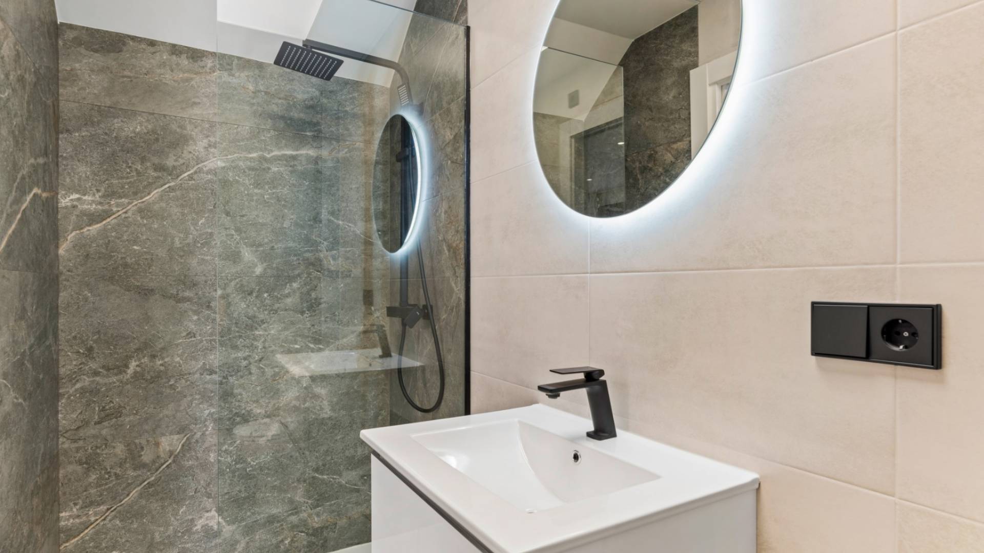 Tweedehands - Halfvrijstaande villa - Torre de la Horadada