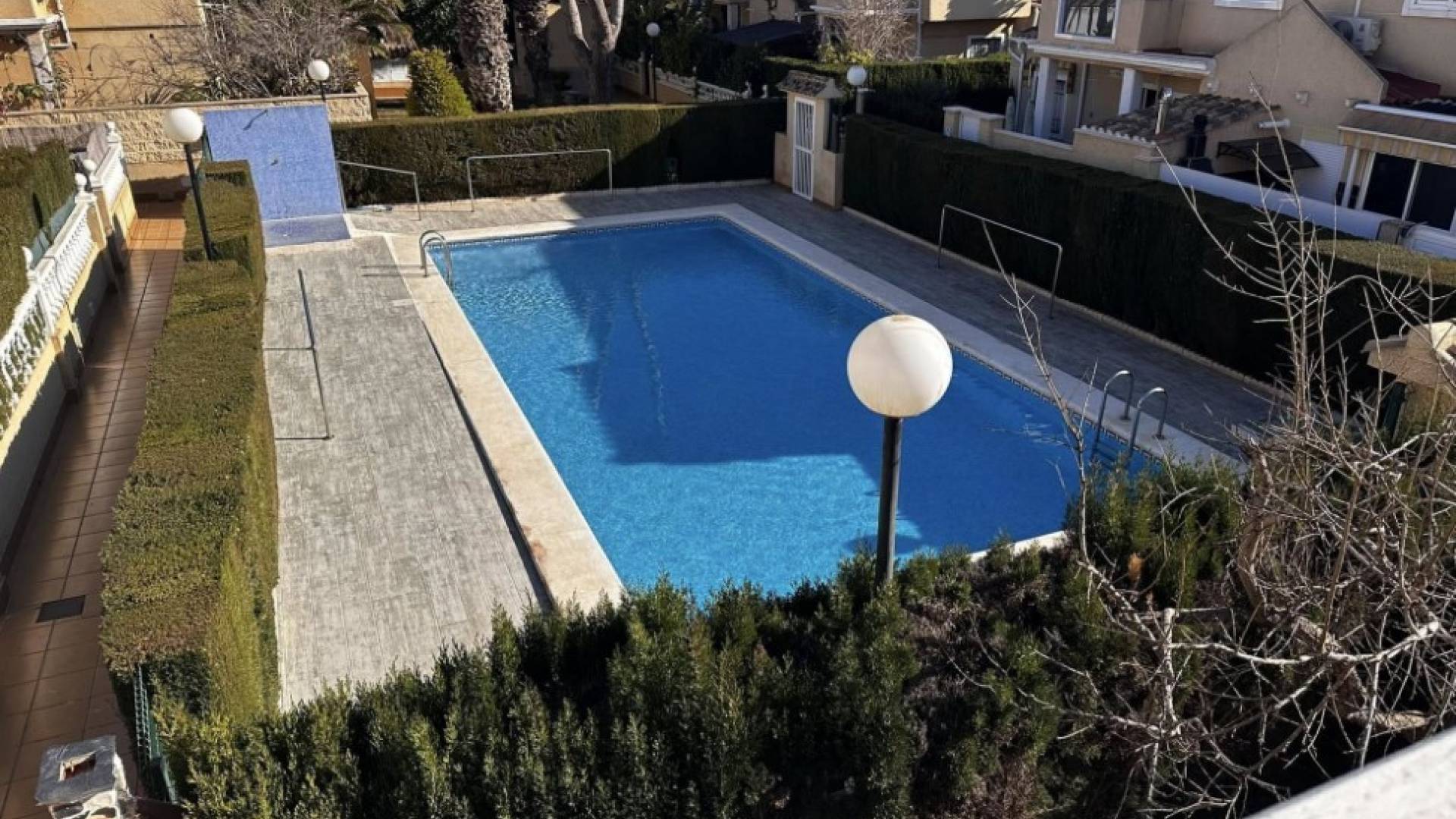 Tweedehands - Halfvrijstaande villa - Torrevieja