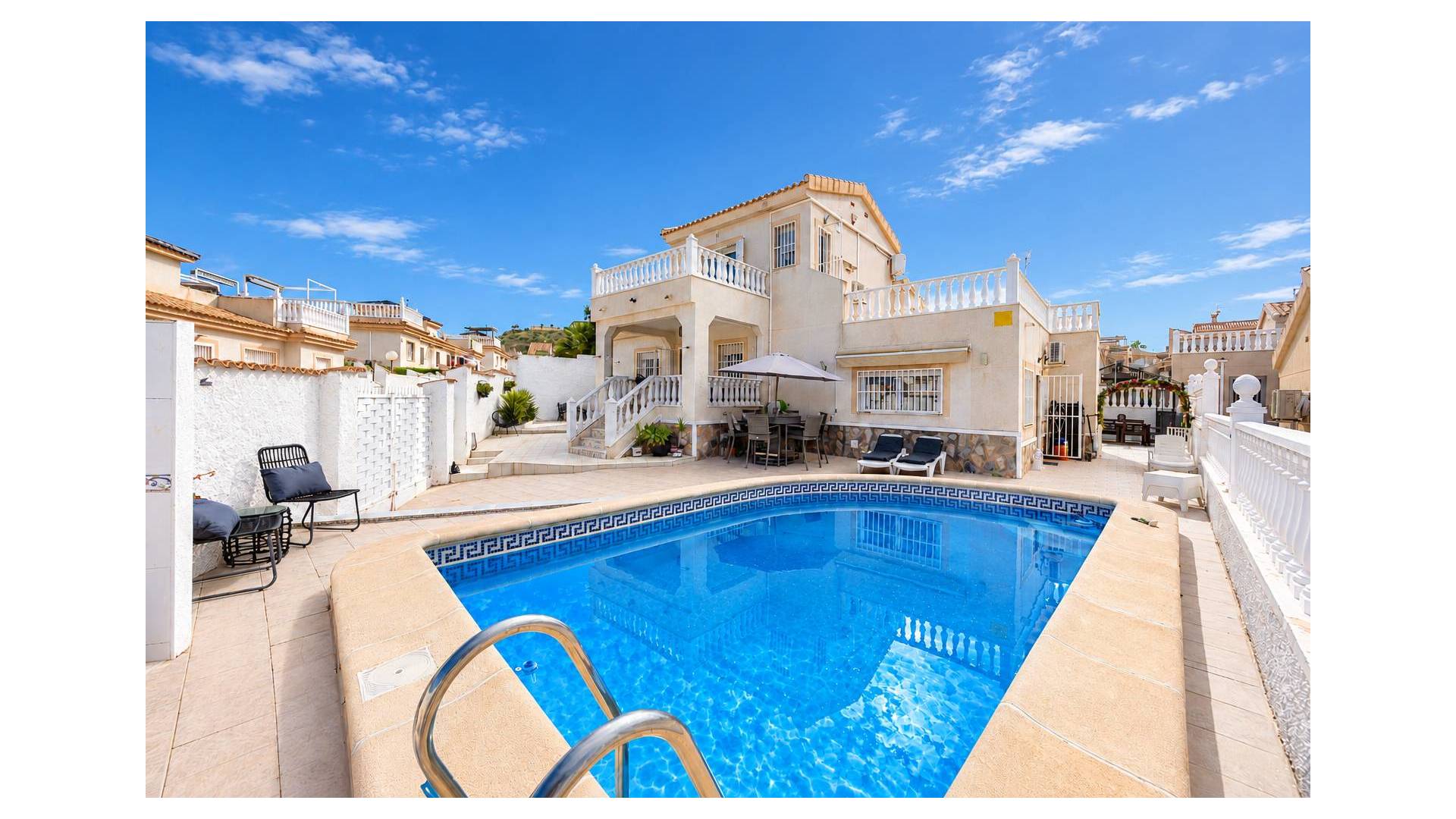 Tweedehands - Onafhankelijke villa - Benijofar - Benimar