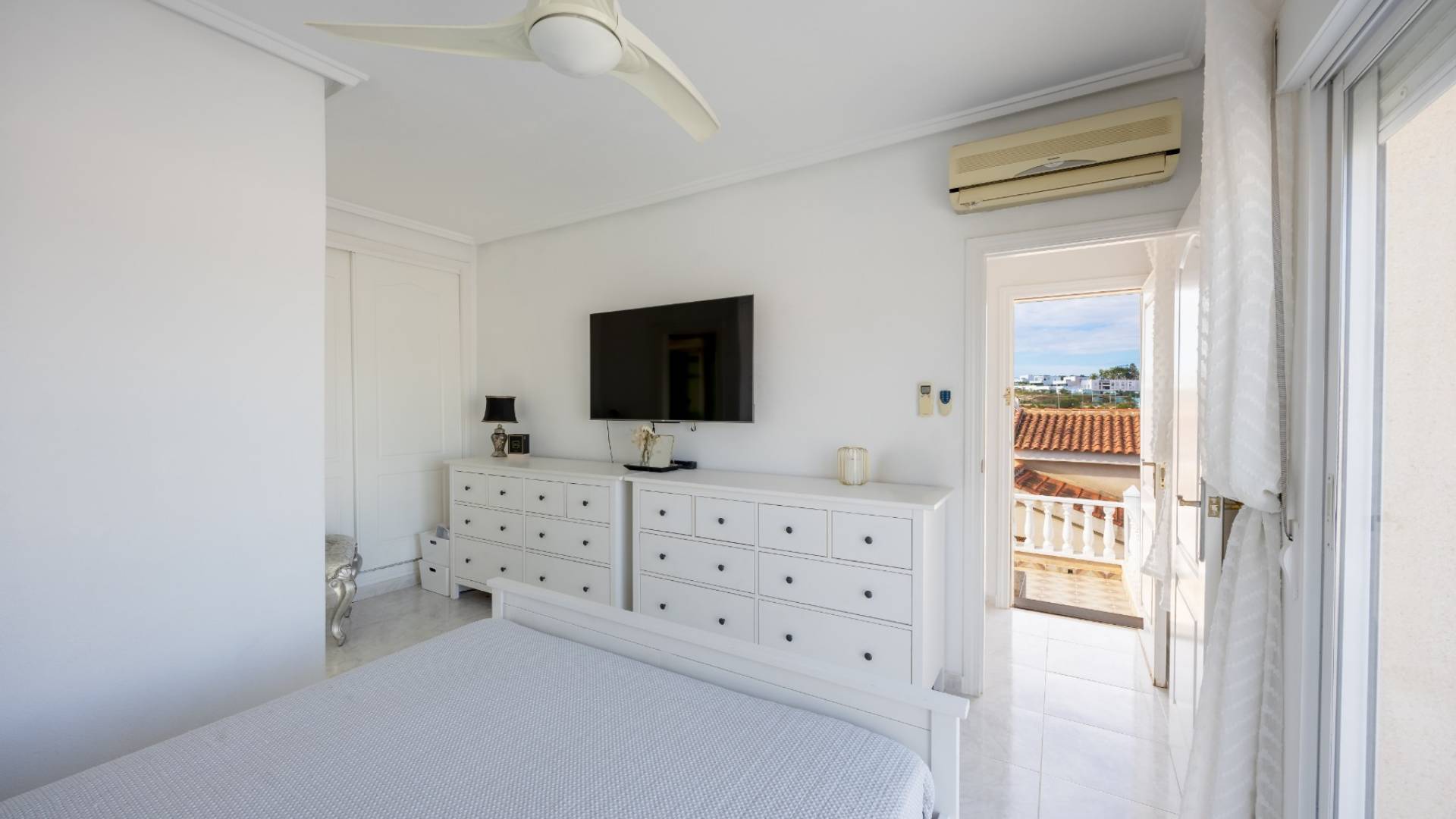 Tweedehands - Onafhankelijke villa - Benijofar - Benimar