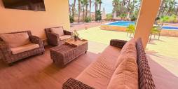 Tweedehands - Onafhankelijke villa - Catral
