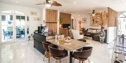Tweedehands - Onafhankelijke villa - La marina - LA MARINA