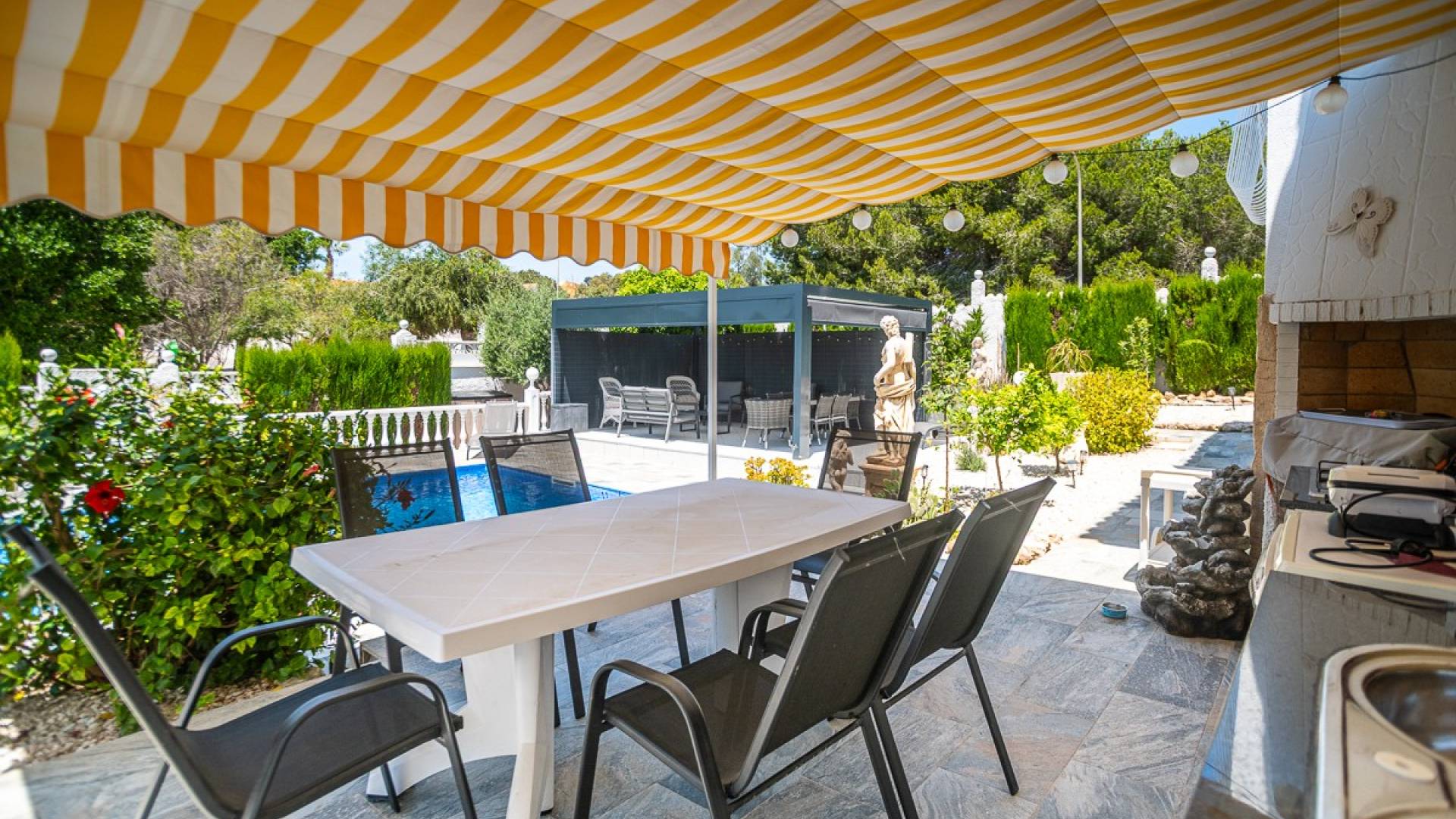 Tweedehands - Onafhankelijke villa - La marina - LA MARINA