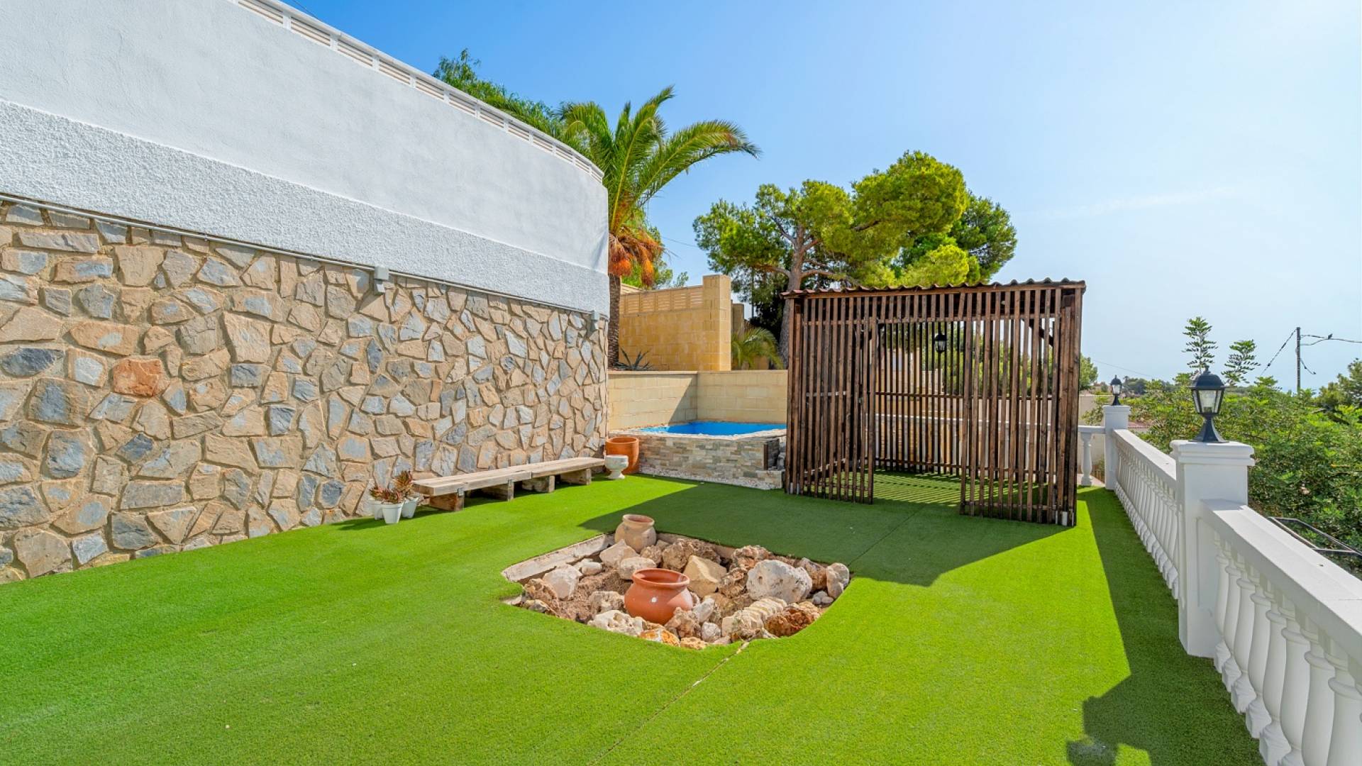 Tweedehands - Onafhankelijke villa - La Nucía