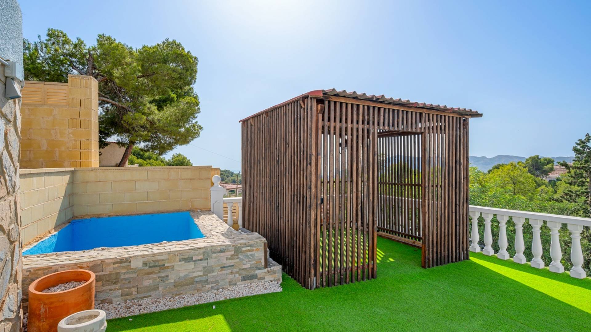 Tweedehands - Onafhankelijke villa - La Nucía