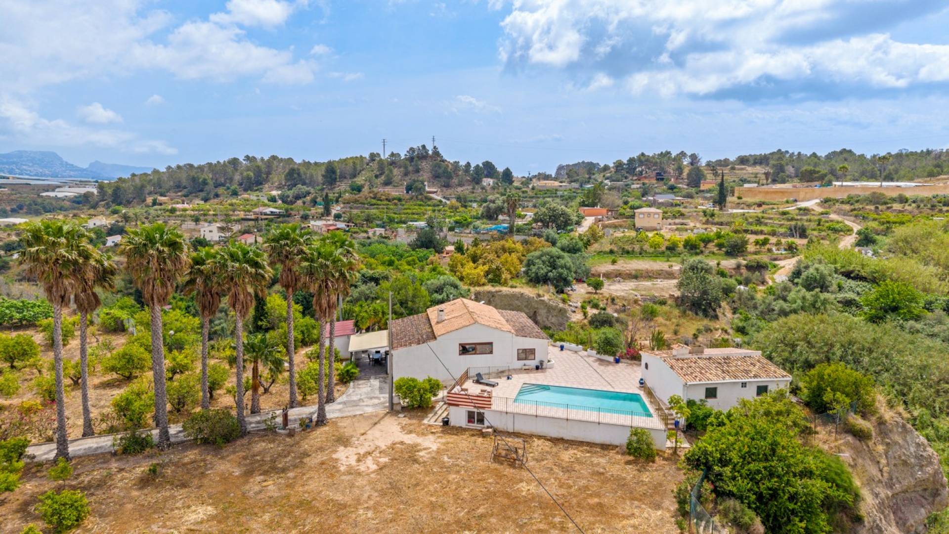 Tweedehands - Onafhankelijke villa - La Nucía