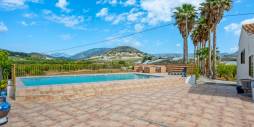 Tweedehands - Onafhankelijke villa - La Nucía