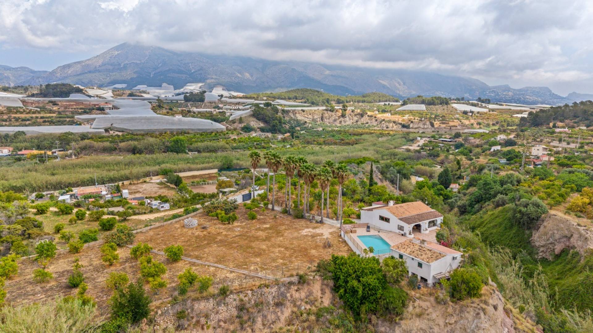 Tweedehands - Onafhankelijke villa - La Nucía