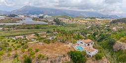 Tweedehands - Onafhankelijke villa - La Nucía