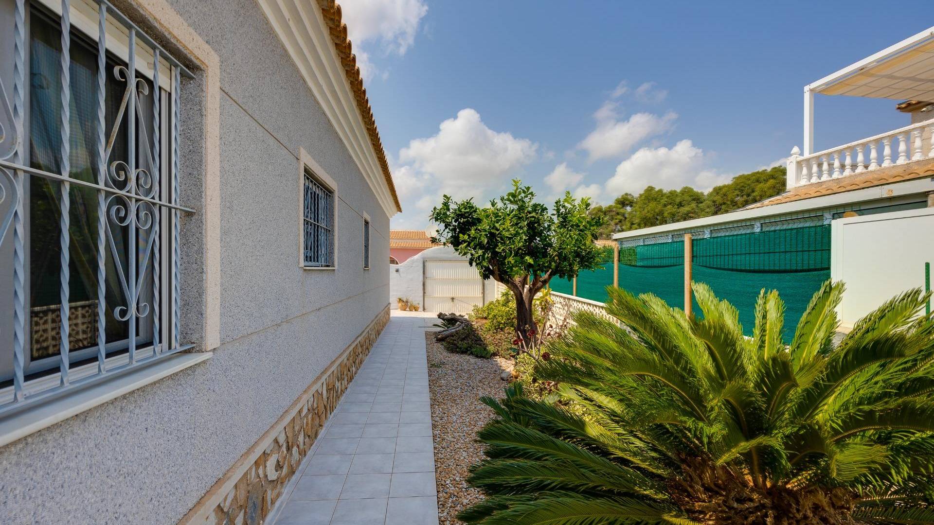 Tweedehands - Onafhankelijke villa - Orihuela Costa - La Regia