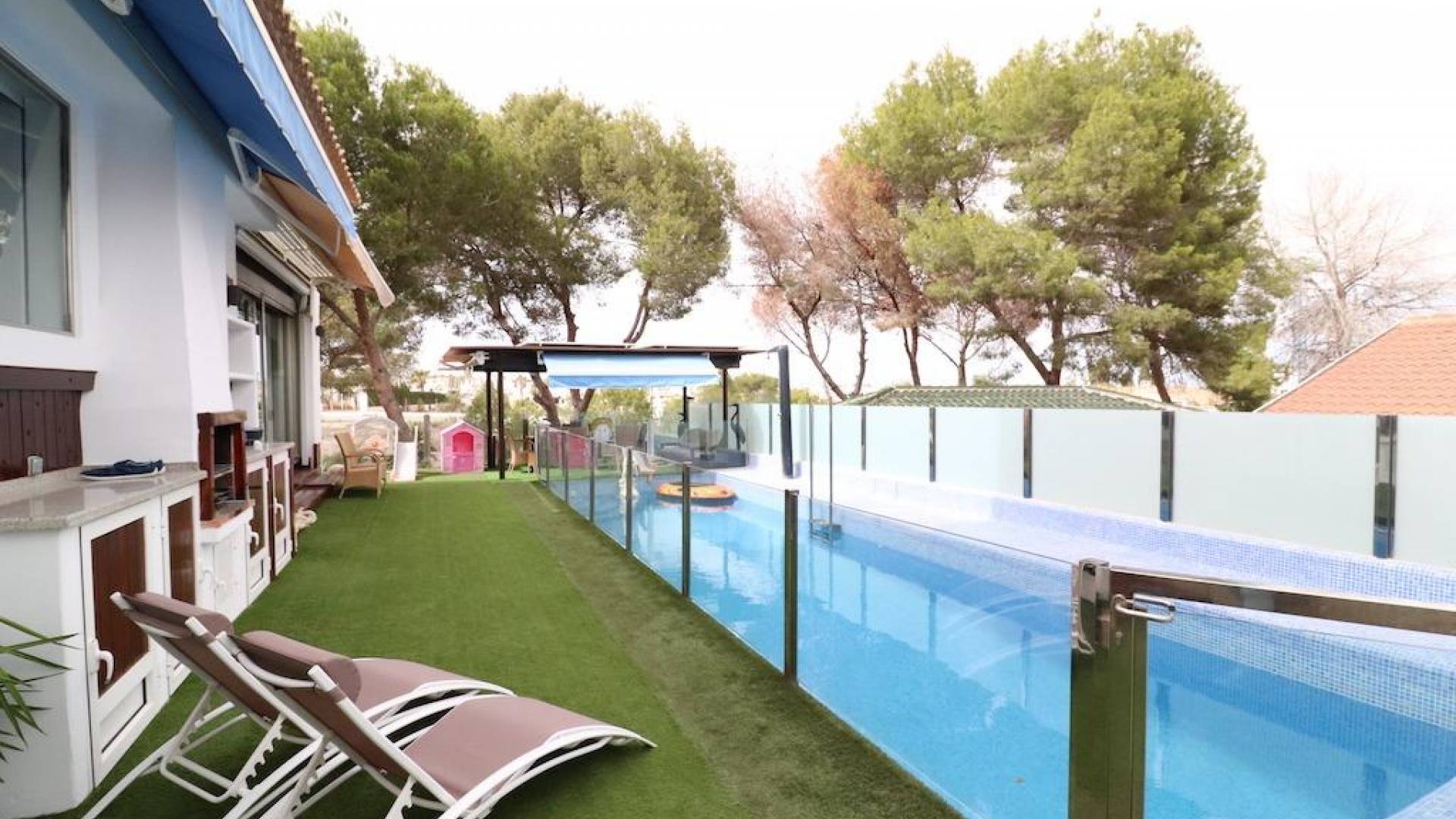 Tweedehands - Onafhankelijke villa - Orihuela Costa - Montezenia