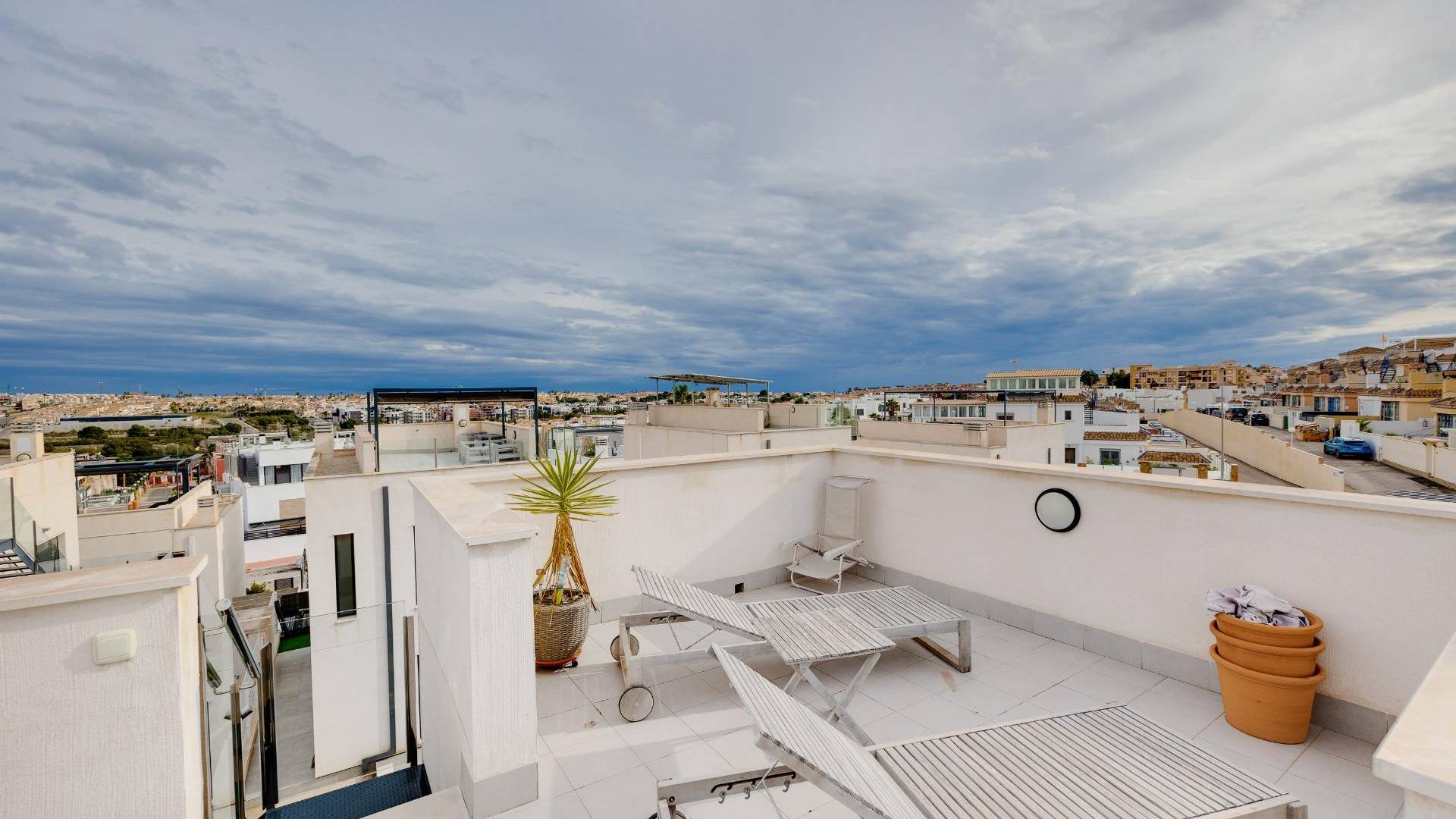 Tweedehands - Onafhankelijke villa - Orihuela Costa - PAU 26