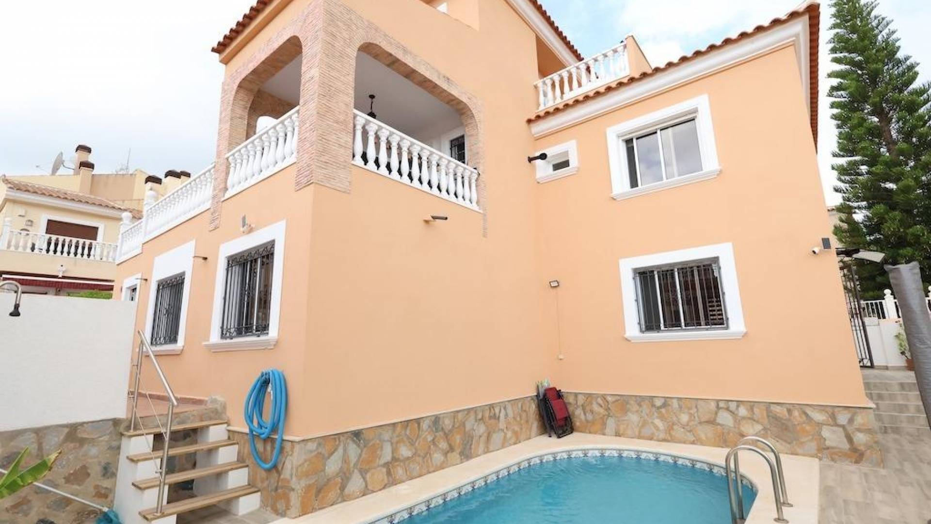 Tweedehands - Onafhankelijke villa - San Miguel de Salinas - LAS FILIPINAS