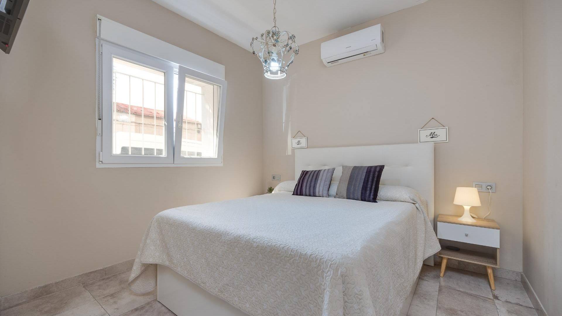 Tweedehands - Onafhankelijke villa - Torrevieja - Centro